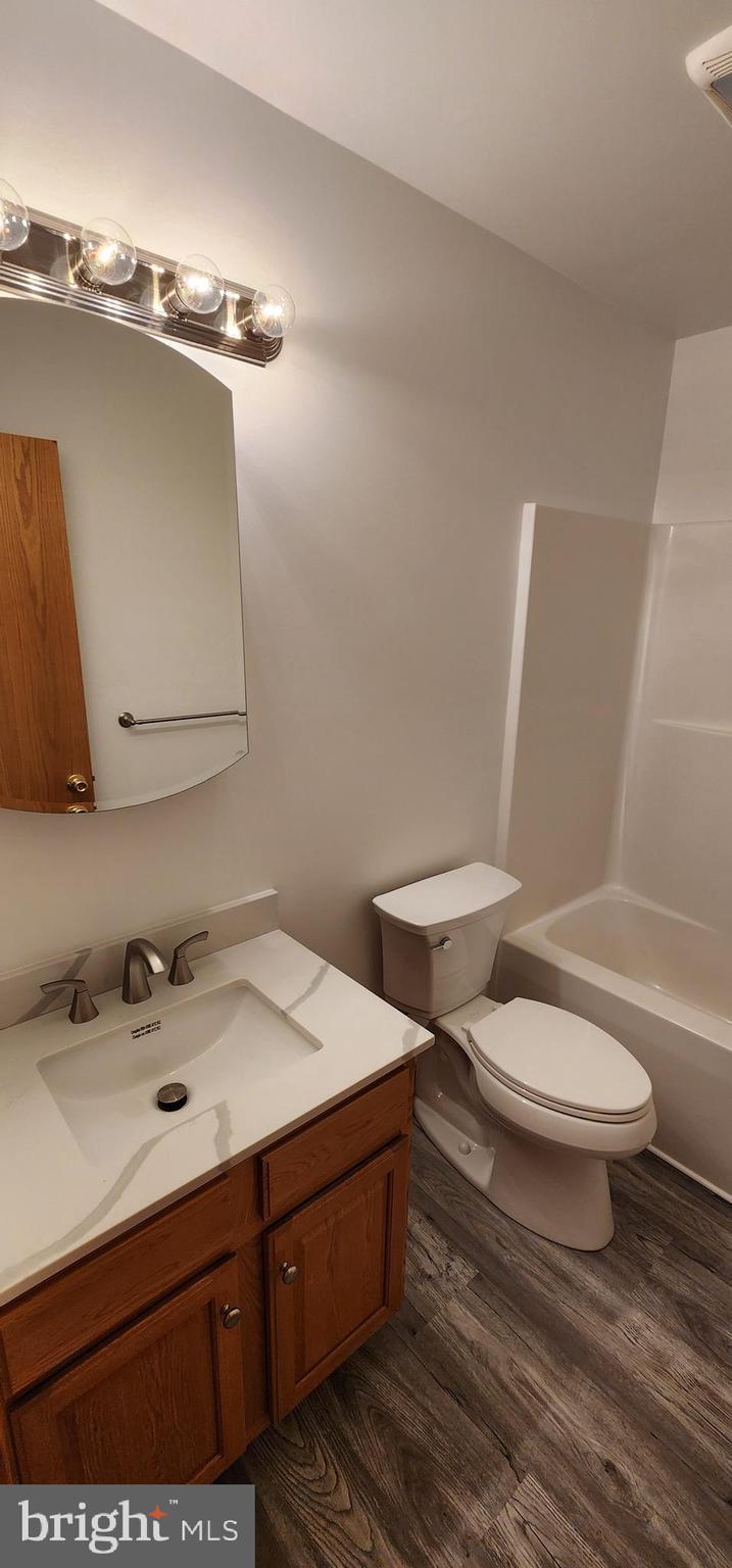 1694 South State Street Dover, DE 19901 - Photo 19 of 44 Hall Full Bath