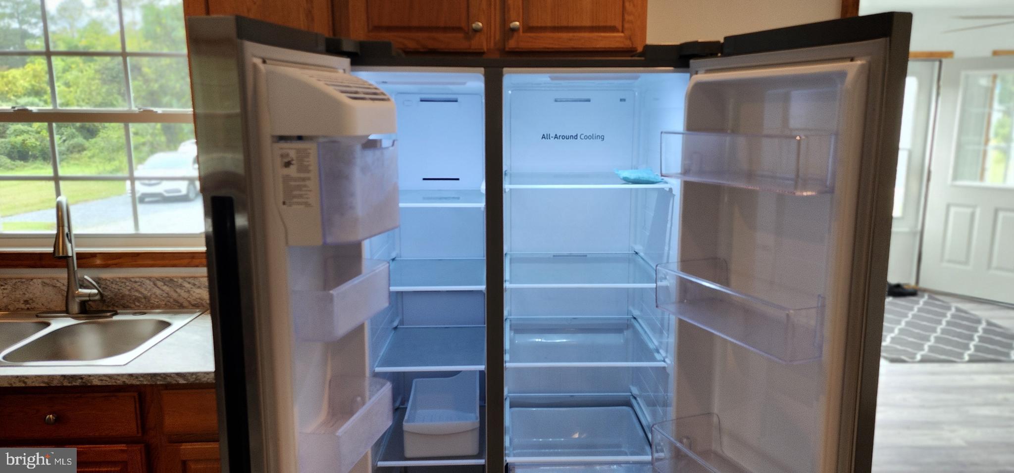 1694 South State Street Dover, DE 19901 - Photo 31 of 44 Brand New Refrigerator