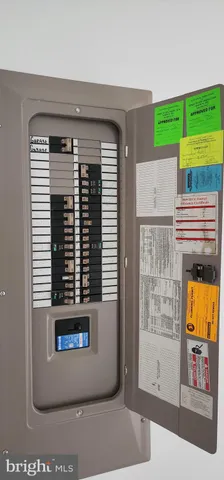 $377,900 | 1694 South State Street, Dover, DE 19901