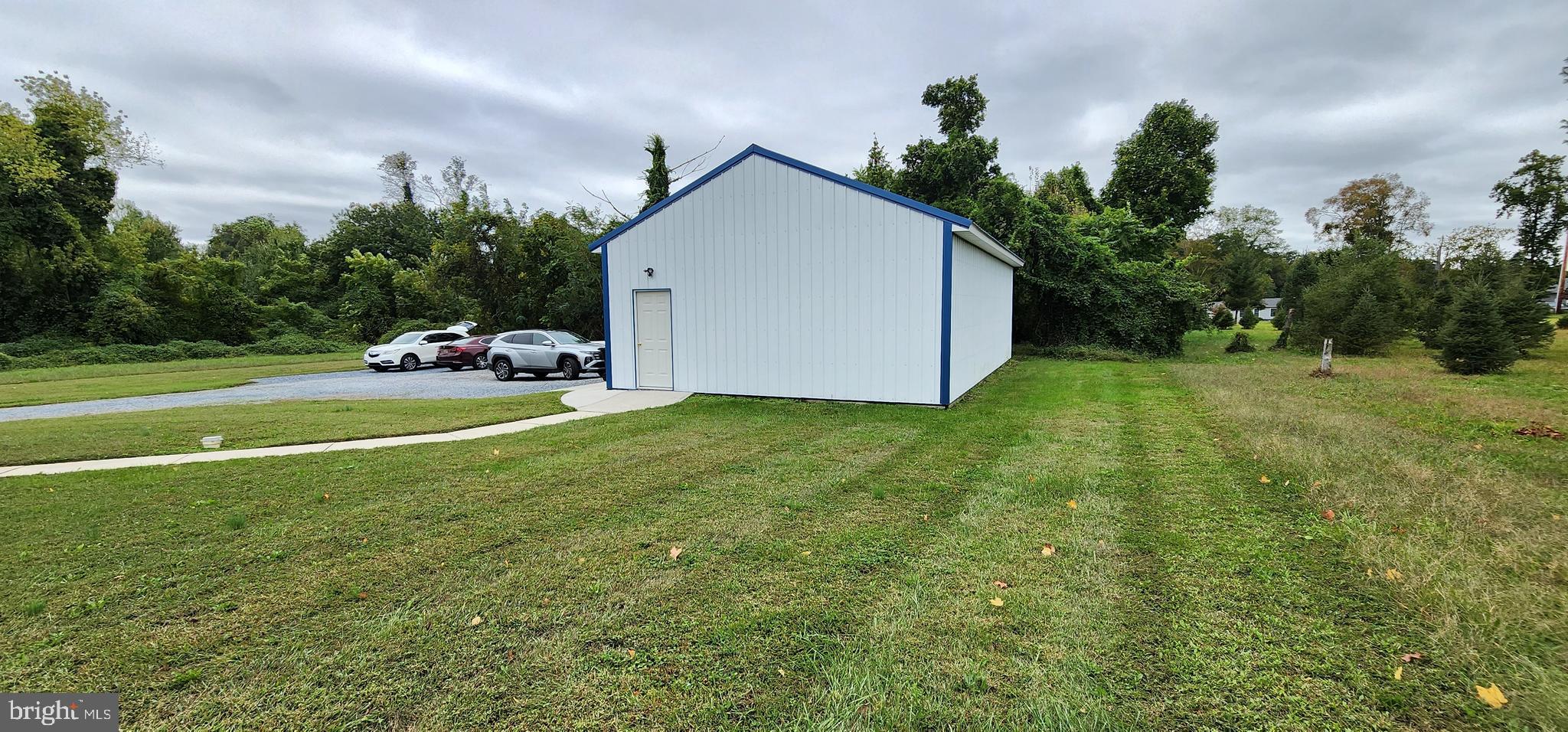 1694 South State Street Dover, DE 19901 - Photo 10 of 44 Side Entry to Car Garage