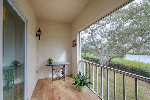 $175,000 | 1860 Massachusetts Avenue Northeast, Unit 224, St. Petersburg, FL 33703