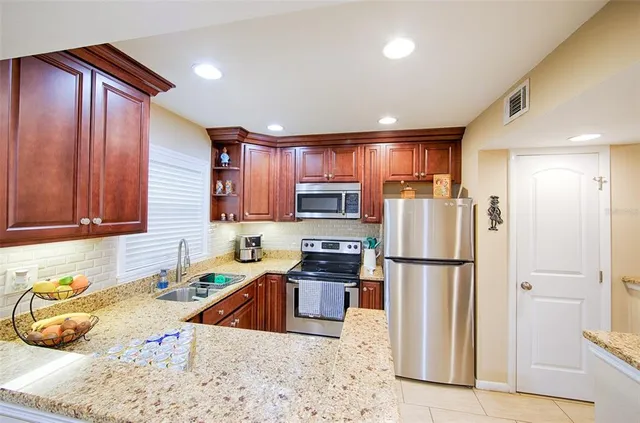 $175,000 | 1860 Massachusetts Avenue Northeast, Unit 224, St. Petersburg, FL 33703