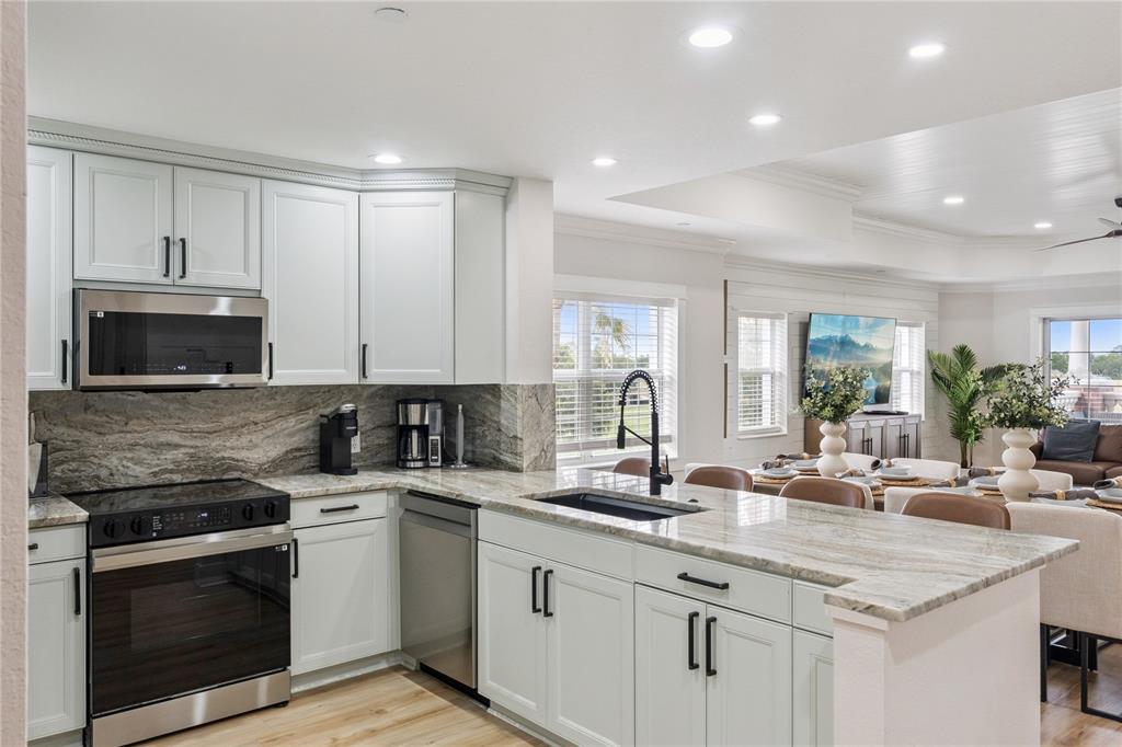 7610 Sandy Ridge Drive, Unit 301 Reunion, FL 34747 - Photo 2 of 22