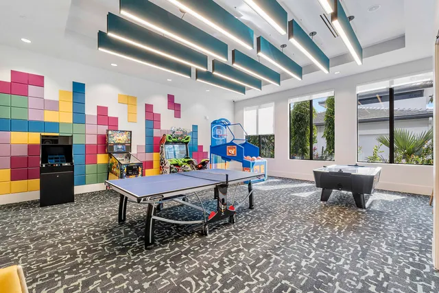 $10,000 | 20296 Somerset Hls Drive, Boca Raton, FL 33434