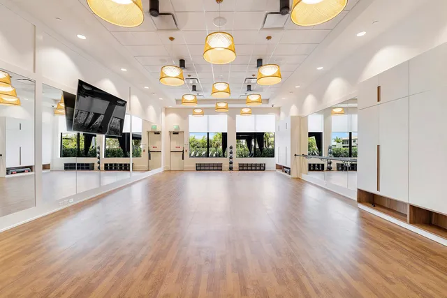 $10,000 | 20296 Somerset Hls Drive, Boca Raton, FL 33434