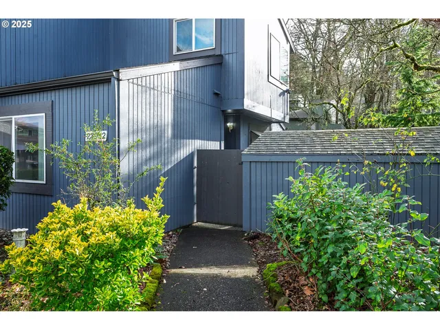 $199,900 | 23932 Poplar Court, Wood Village, OR 97060