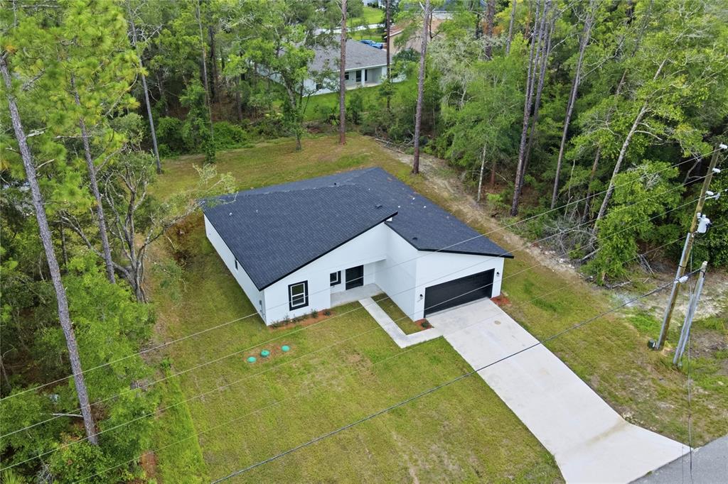 8809 North Circular Way Dunnellon, FL 34434 - Photo 3 of 35