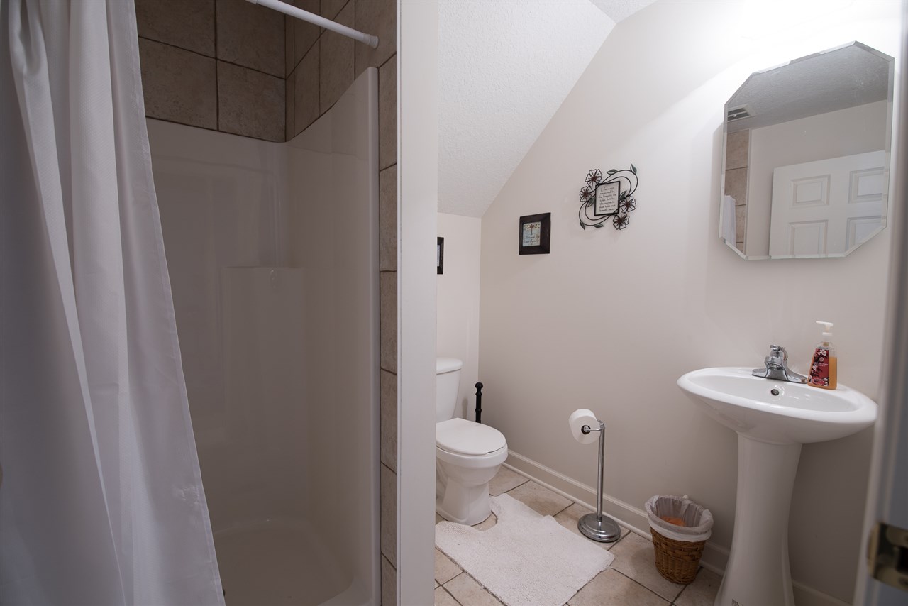 14703 Aboite Road Roanoke, IN 46783 - Photo 10 of 26 Gallery Image 10