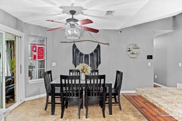 $1,950 | 2625 Tupelo Avenue, Pensacola, FL 32526