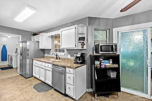 $1,950 | 2625 Tupelo Avenue, Pensacola, FL 32526