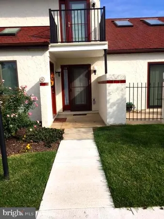 $2,100 | 11 F Queen Elizabeth Court, Chester, MD 21619