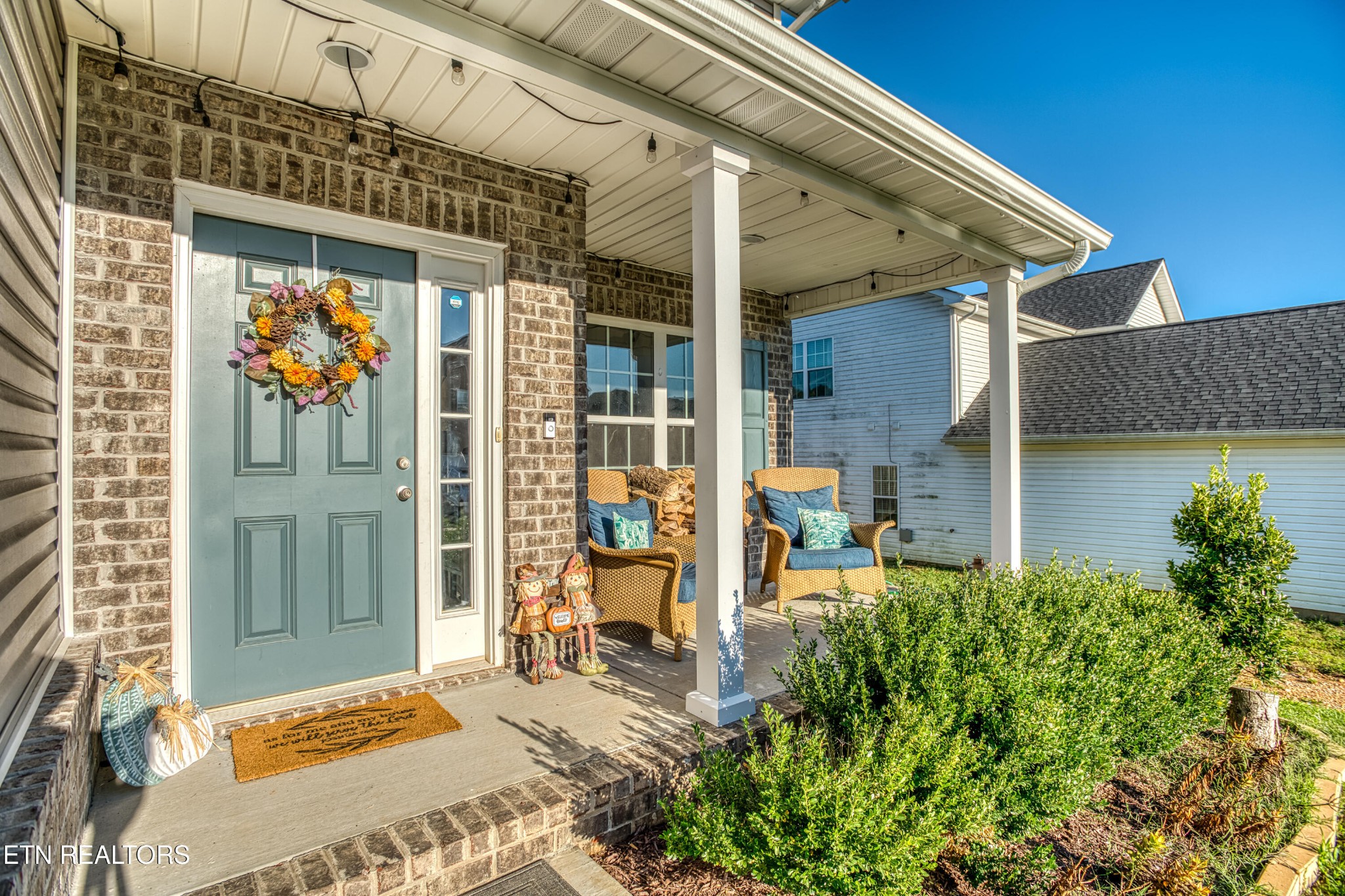 8232 Zodiac Lane Powell, TN 37849 - Photo 3 of 22 a backyard of a house with lots of green space