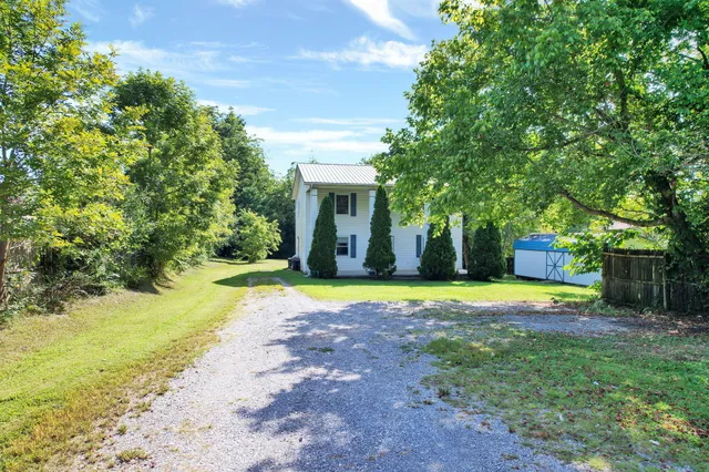 $270,000 | 405 Iowa Avenue, Etowah, TN 37331