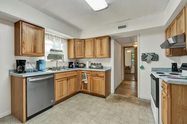 $270,000 | 405 Iowa Avenue, Etowah, TN 37331