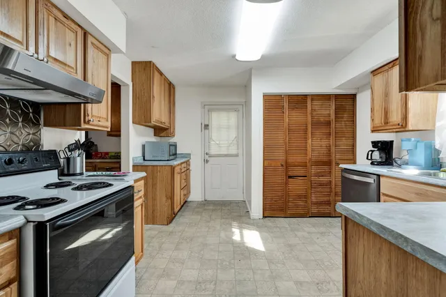 $270,000 | 405 Iowa Avenue, Etowah, TN 37331