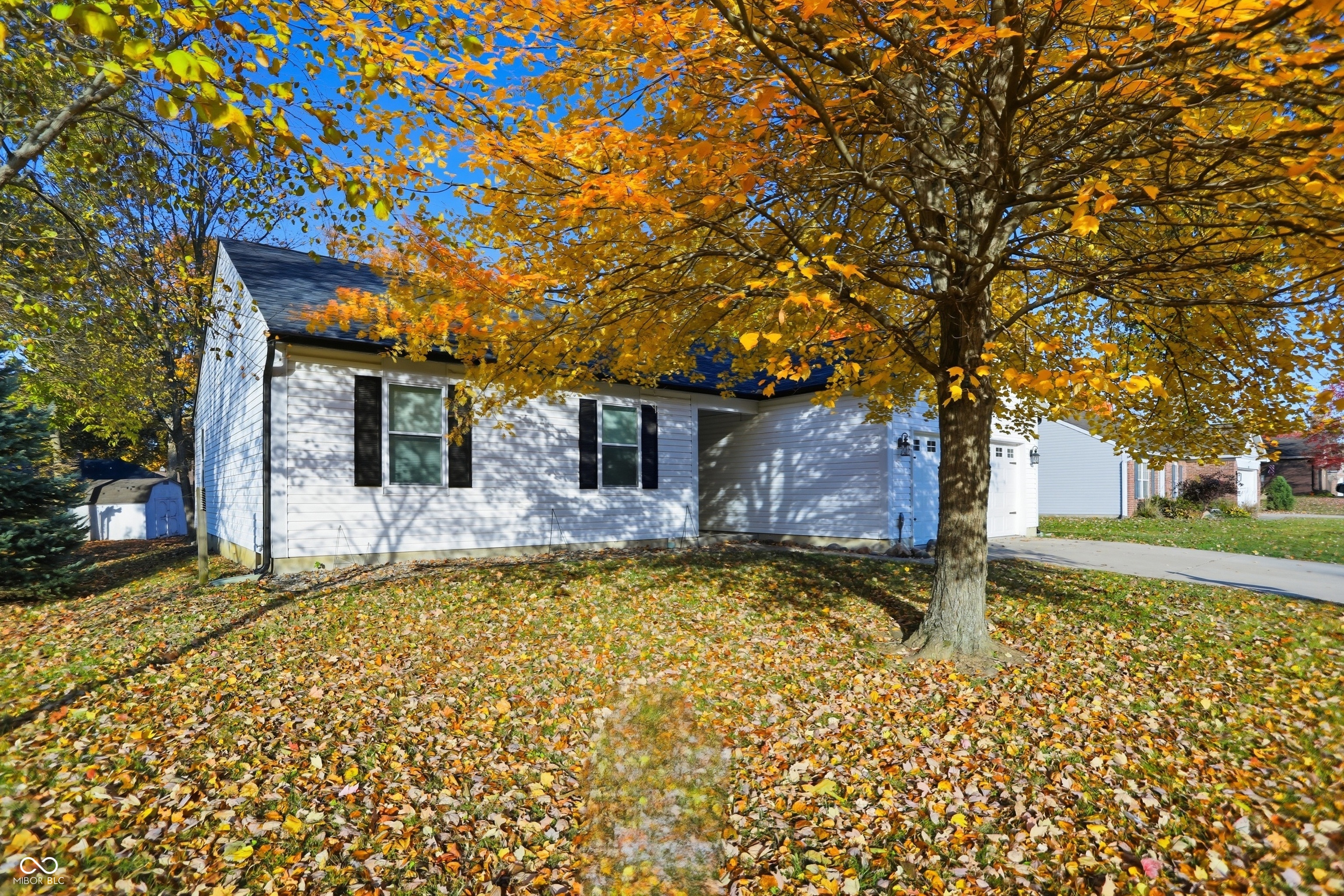 530 Old Farm Road Danville, IN 46122 - Photo 2 of 48