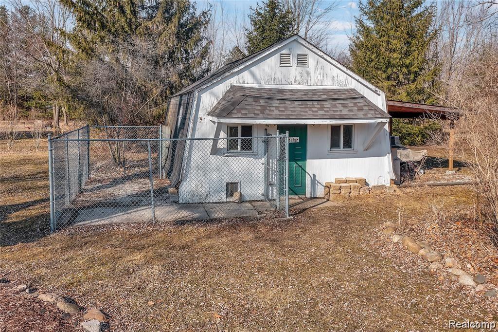 71450 Coon Creek Road Armada, MI 48005 - Photo 25 of 38