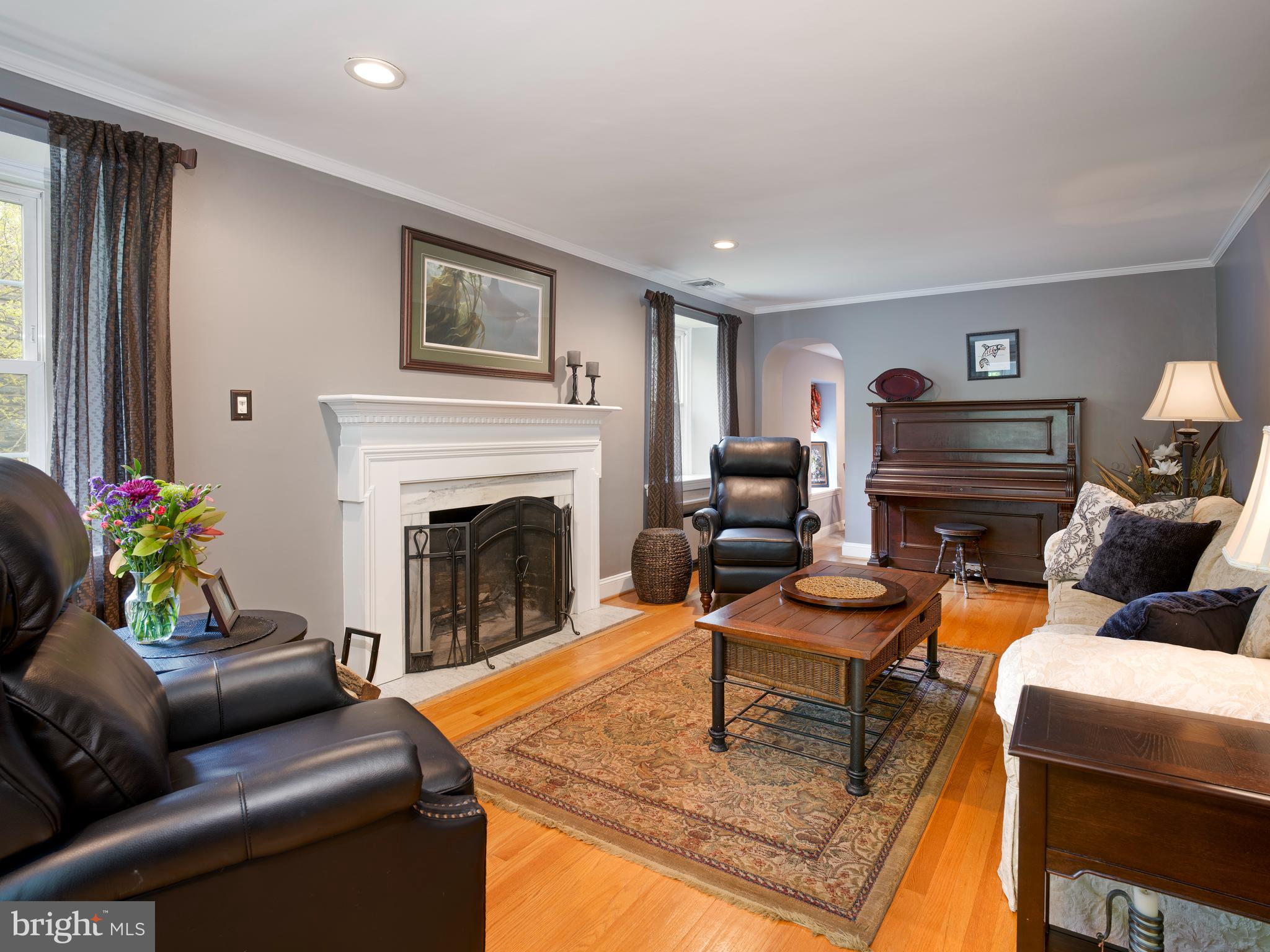 28 West Amherst Road Bala Cynwyd, PA 19004 - Photo 13 of 34 Living Room