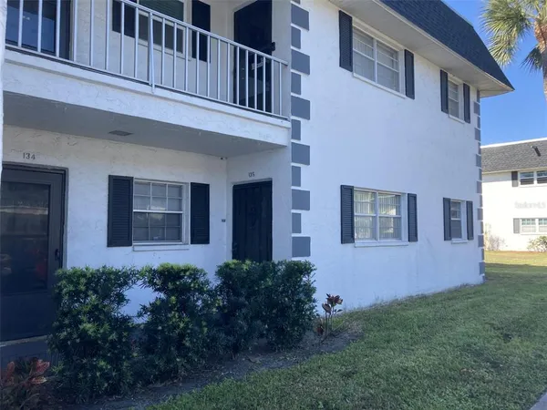 $1,050 | 202 47th Ave Drive West, Unit 135, Bradenton, FL 34207