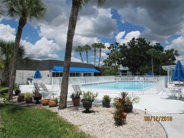 $1,050 | 202 47th Ave Drive West, Unit 135, Bradenton, FL 34207