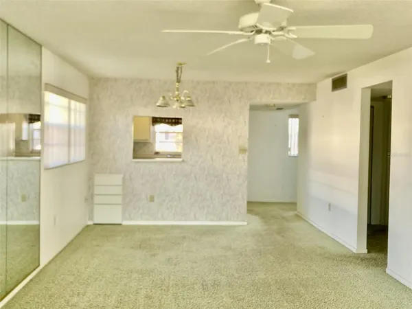$1,050 | 202 47th Ave Drive West, Unit 135, Bradenton, FL 34207