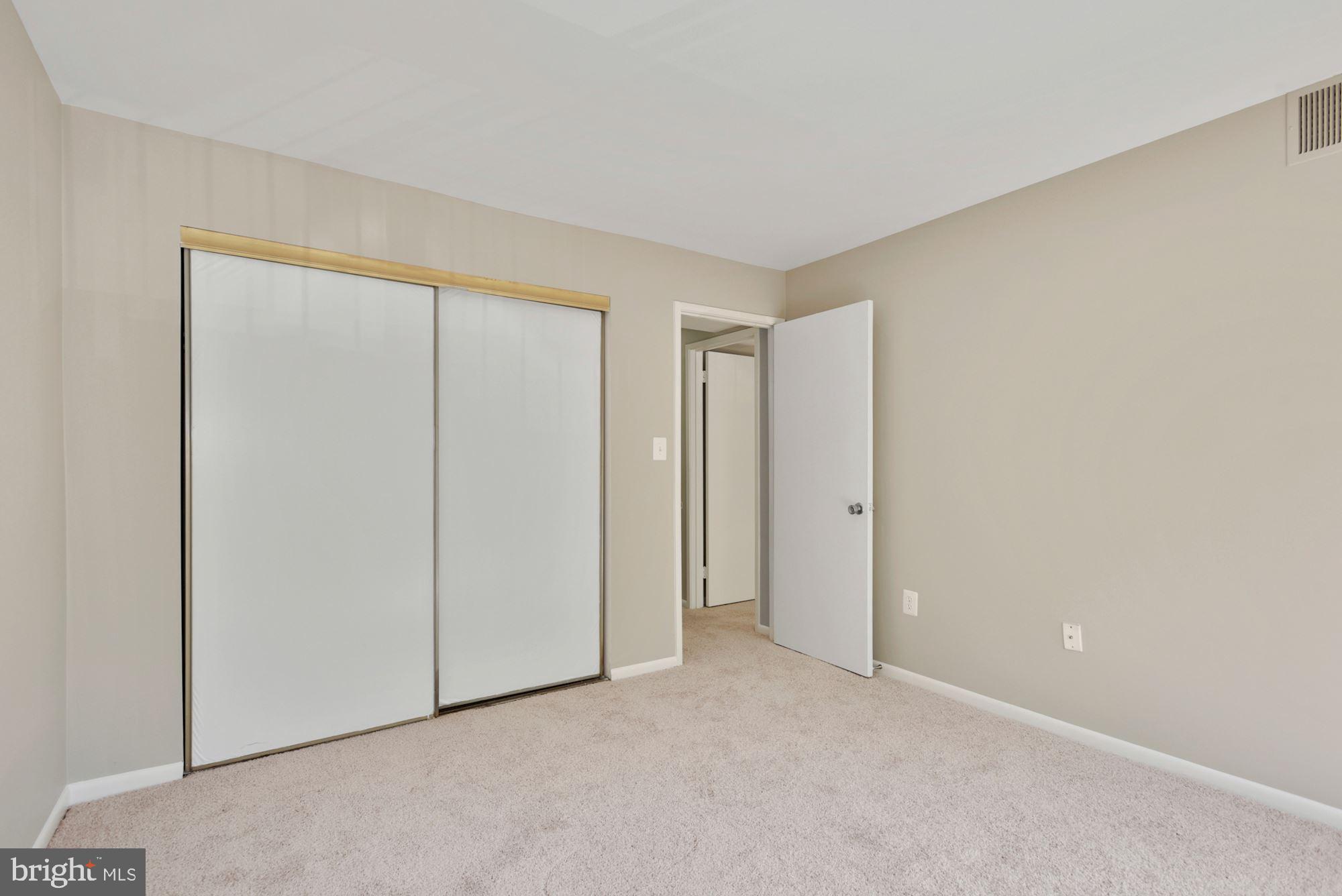 11564 Rolling Green Court, Unit 301 Reston, VA 20191 - Photo 19 of 29