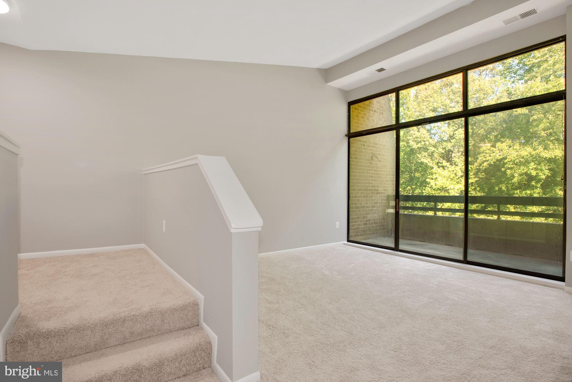 11564 Rolling Green Court, Unit 301 Reston, VA 20191 - Photo 3 of 29