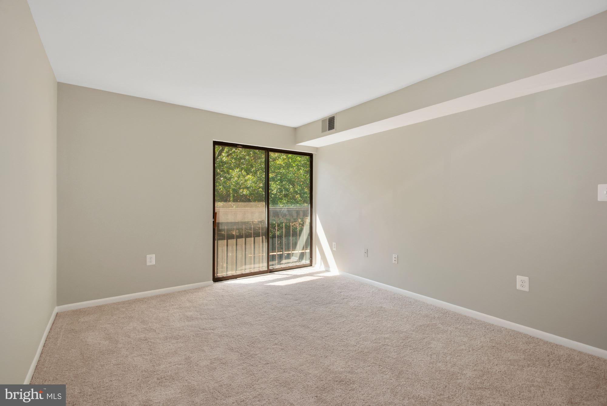 11564 Rolling Green Court, Unit 301 Reston, VA 20191 - Photo 21 of 29