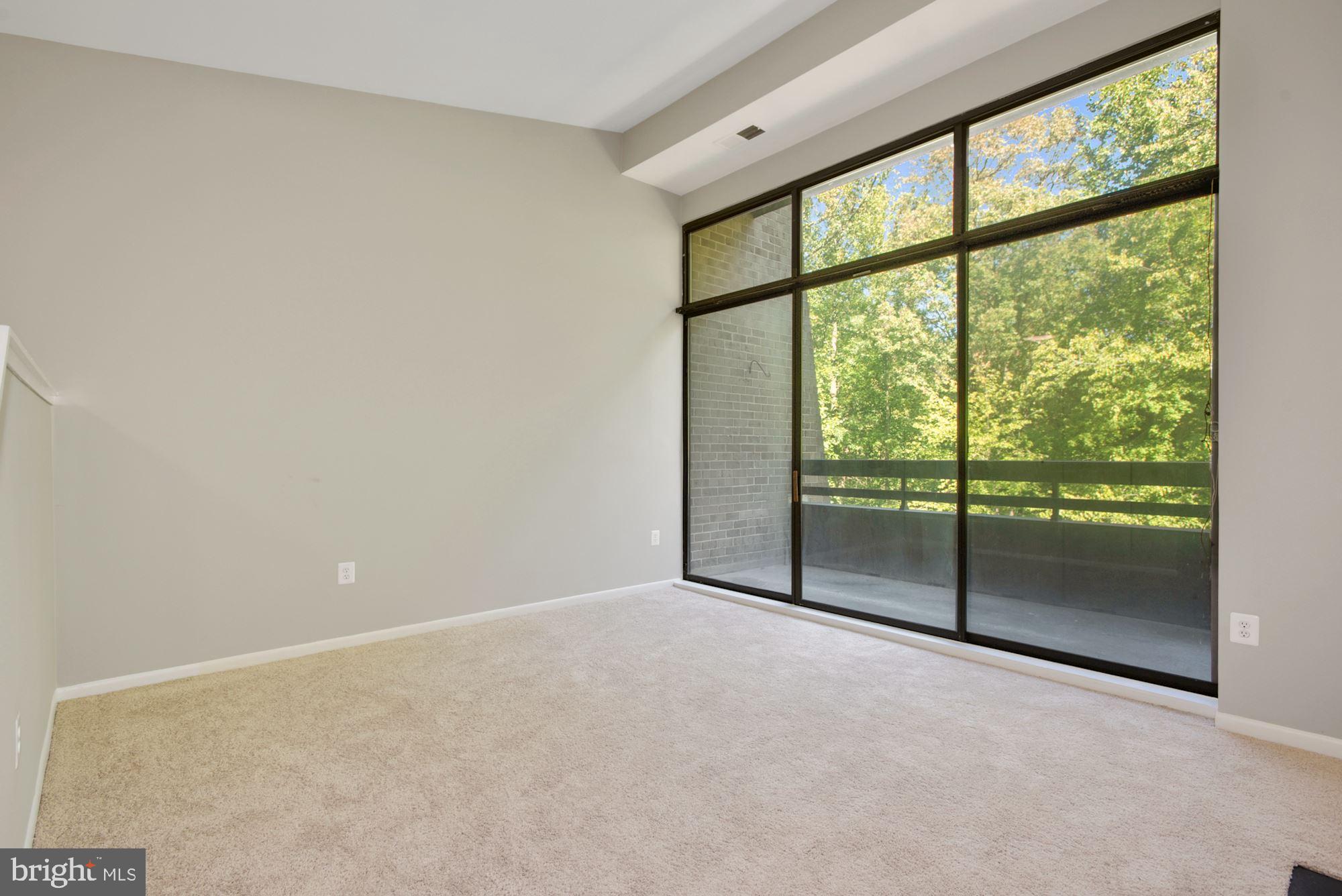 11564 Rolling Green Court, Unit 301 Reston, VA 20191 - Photo 4 of 29