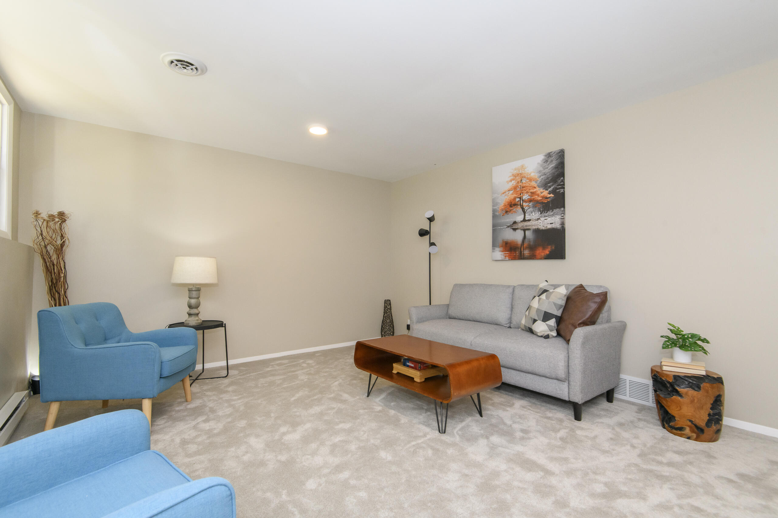 1717 Sunset Ridge Drive West West Bend, WI 53090 - Photo 20 of 28 Extra space to entertain and relax