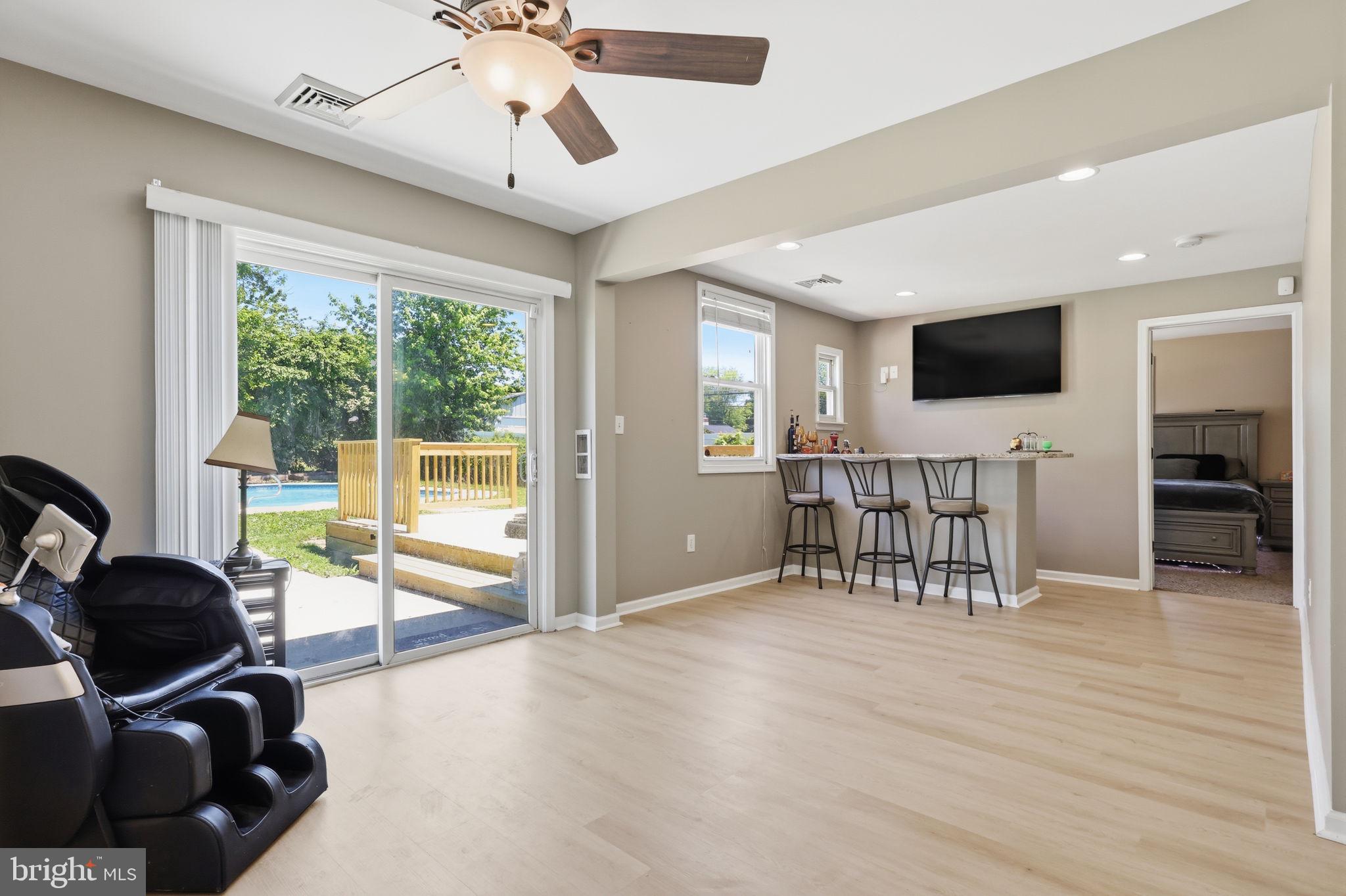 68 Butternut Road Levittown, PA 19057 - Photo 16 of 28