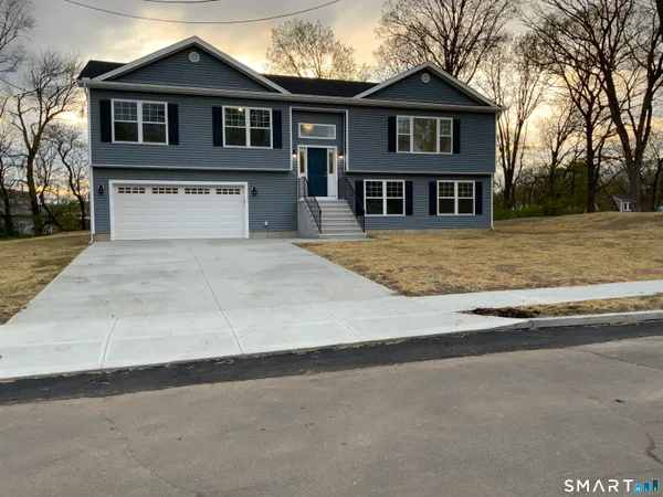 $620,000 | 11 Tampa Street, West Haven, CT 06516