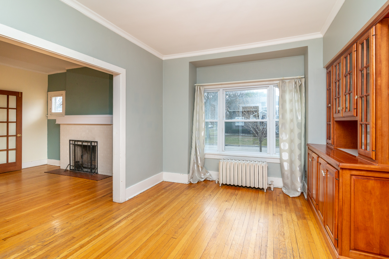 2140 Pioneer Road Evanston, IL 60201 - Photo 14 of 33 Gallery Image 14