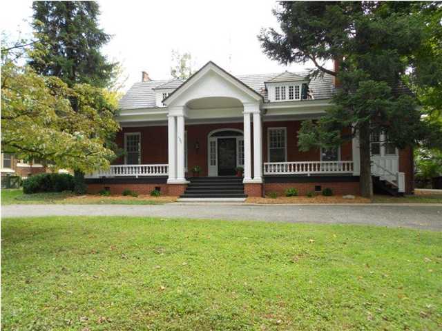1702 Cherokee Road Louisville, KY 40205 - Photo 1 of 25 Primary Photo