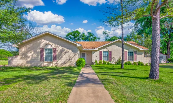 $215,000 | 719 Karnes Drive, Robinson, TX 76706
