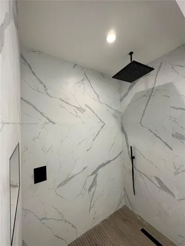 $4,700 | 4625 Southwest 32nd Avenue, Unit 1C, Fort Lauderdale, FL 33312