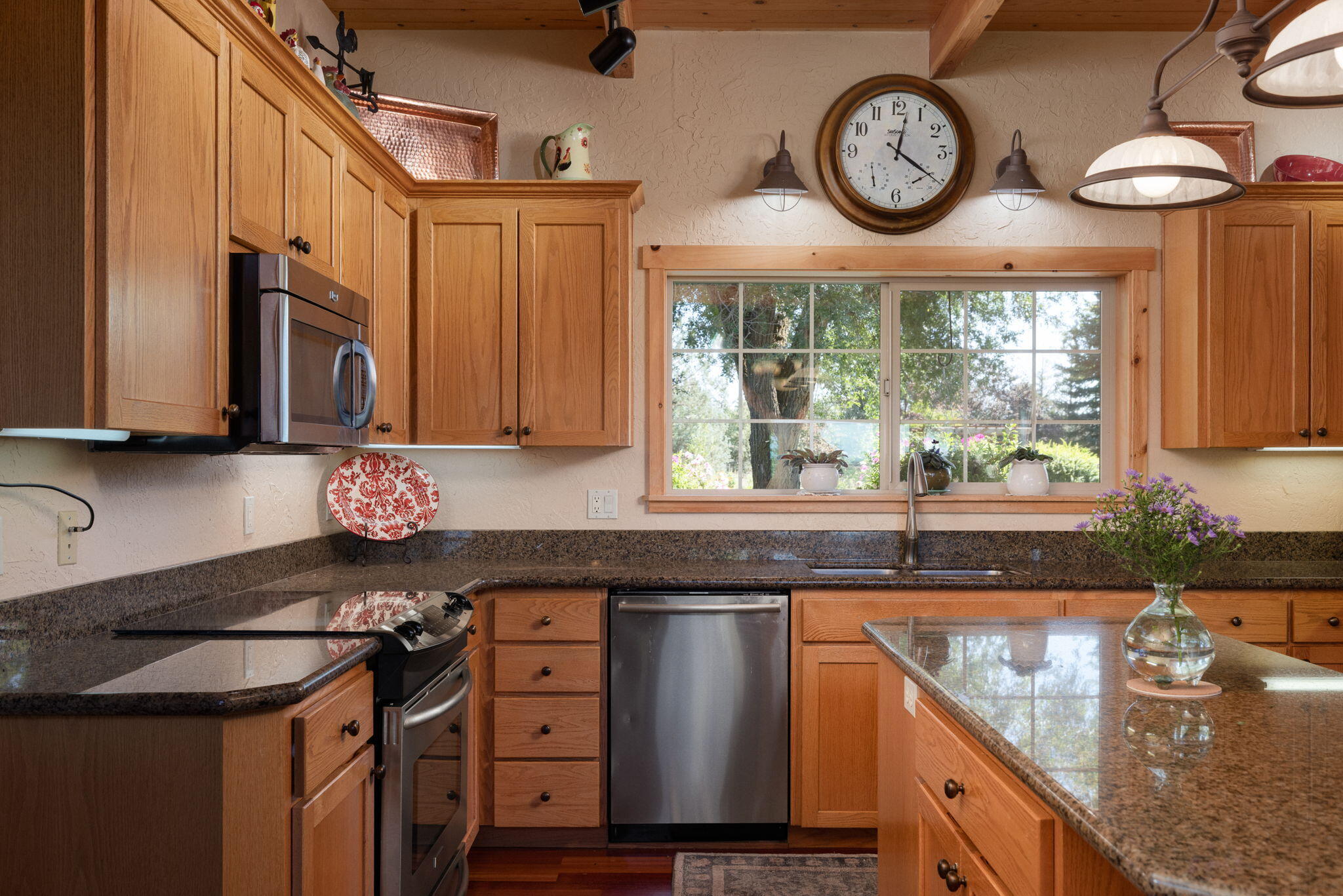 11311 Fleming Road Powell Butte, OR 97753 - Photo 23 of 58 kitchen