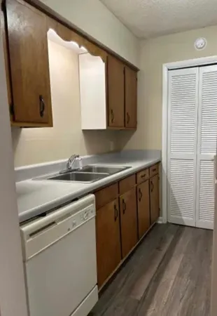 $1,400 | 615 Carter Lane, Conway, SC 29526