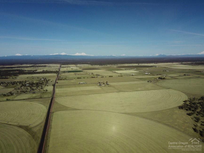 26680 Horsell Road Bend, OR 97701 - Photo 2 of 11 Additional Photo