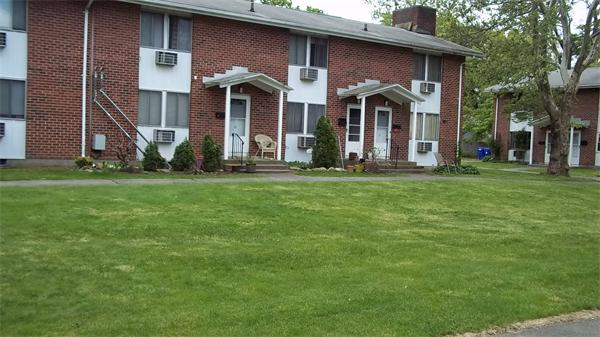 54 Manor Court Springfield, MA 01118 - Photo 1 of 24 Gallery Image 1