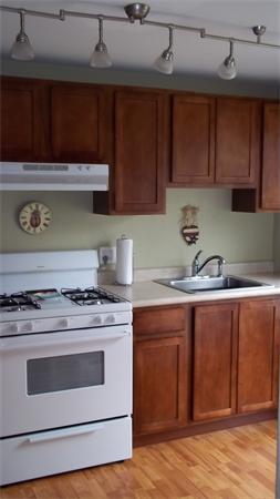 54 Manor Court Springfield, MA 01118 - Photo 4 of 24 Gallery Image 4
