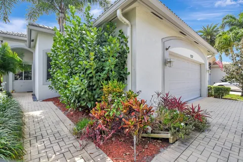 $495,000 | 9312 Sapphire Cove Drive, West Palm Beach, FL 33411