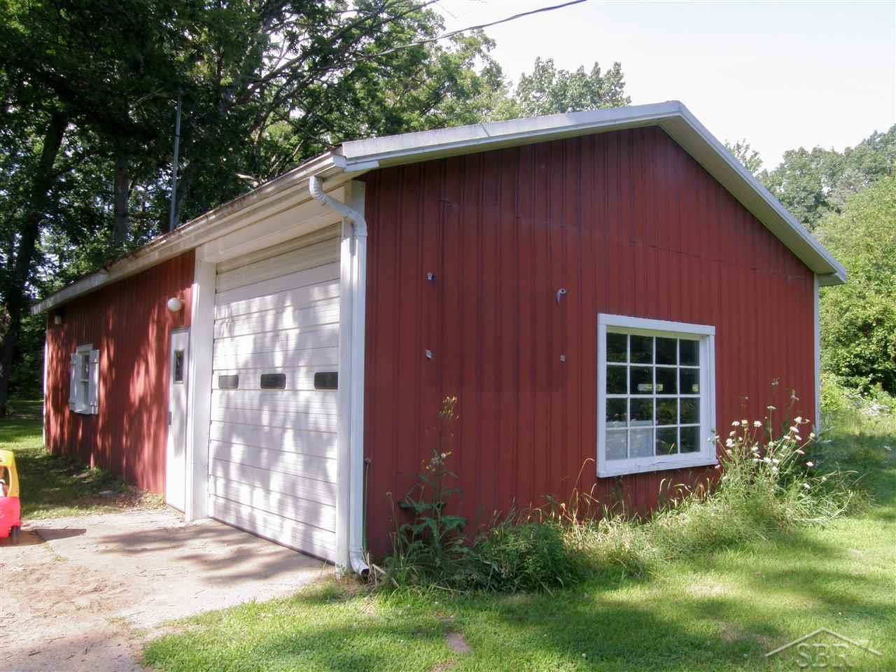 18978 Sharon Road Oakley, MI 48649 - Photo 5 of 23