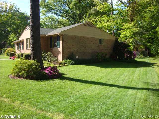 7804 Lycoming Road Henrico, VA 23229 - Photo 19 of 24 Yard/Garden