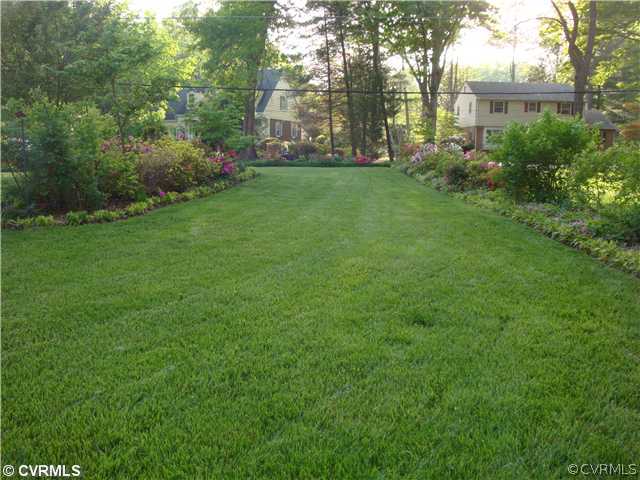 7804 Lycoming Road Henrico, VA 23229 - Photo 24 of 24 Yard/Garden