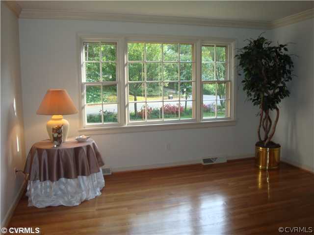 7804 Lycoming Road Henrico, VA 23229 - Photo 3 of 24 Living Room