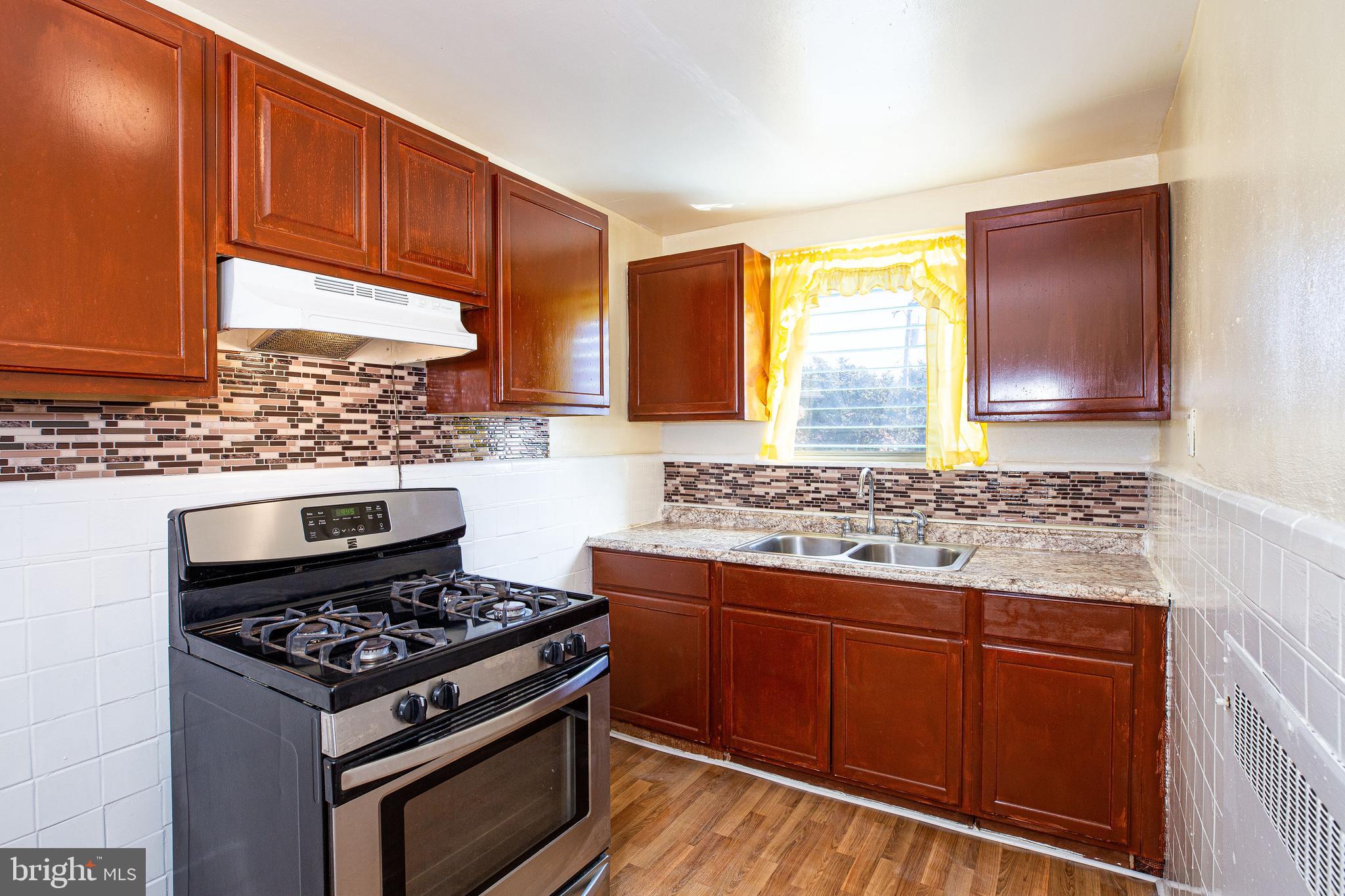 303 Copley Road Upper Darby, PA 19082 - Photo 13 of 19
