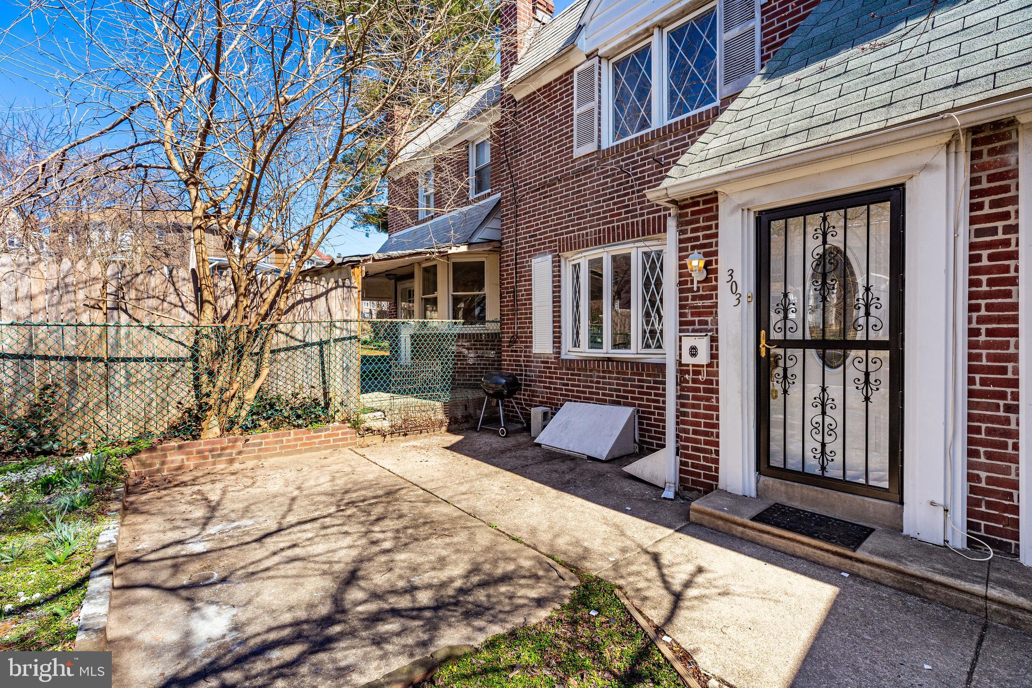 303 Copley Road Upper Darby, PA 19082 - Photo 3 of 19
