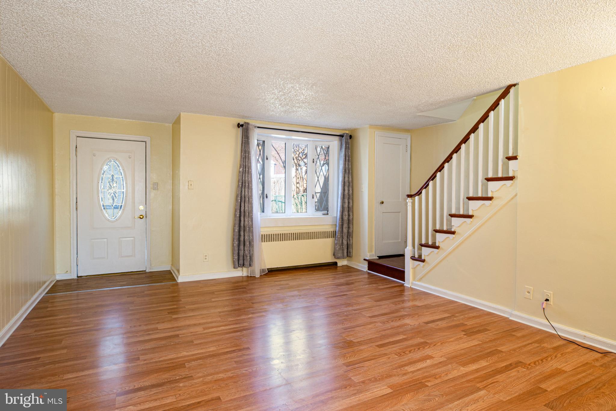 303 Copley Road Upper Darby, PA 19082 - Photo 4 of 19