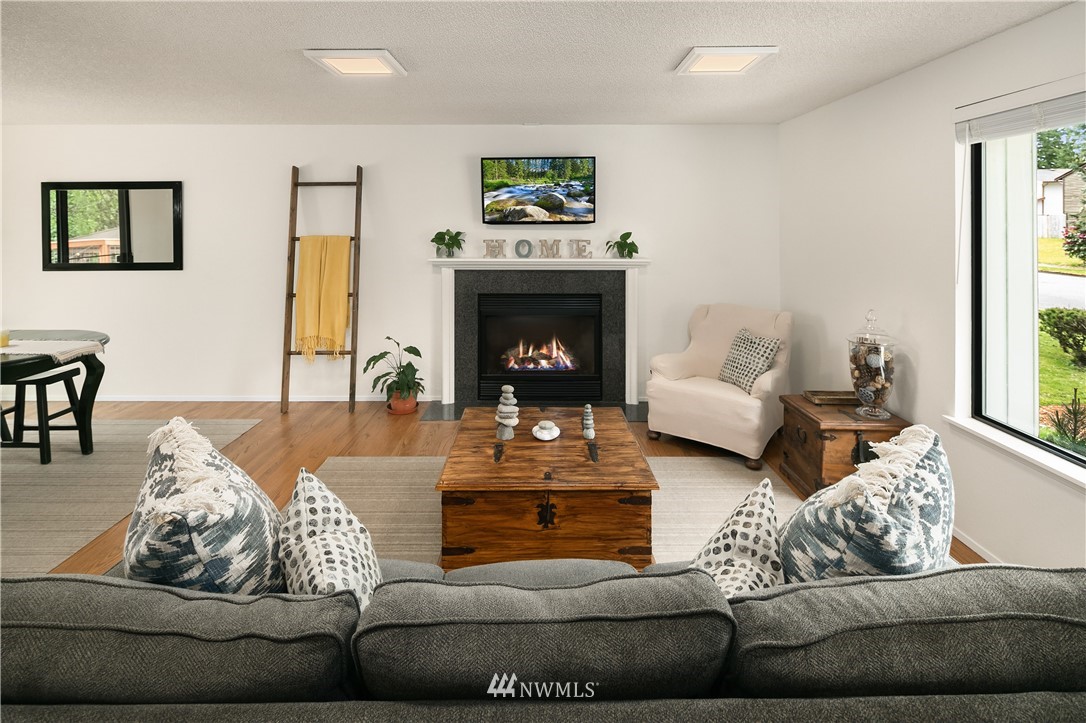 1730 Pierce Avenue Southeast Renton, WA 98058 - Photo 4 of 30 Gallery Image 4